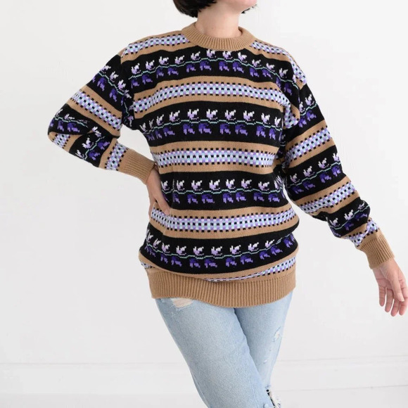 Vintage  Black & Tan with Purple Design Crewneck Sweater - Picture 1 of 11